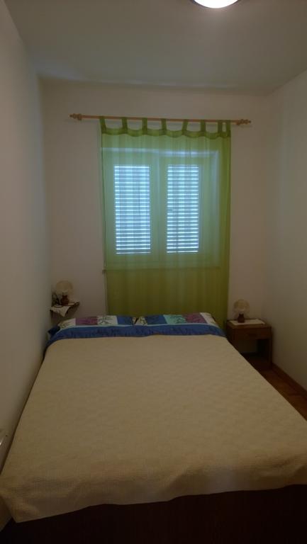 Apartment Free Parking Big Garden Peroj Exterior foto